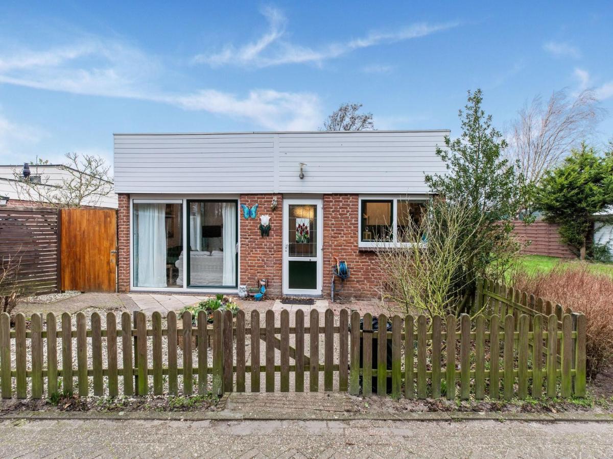 Endearing Holiday Home In Noordwijkerhout With Garden Bbq Kültér fotó